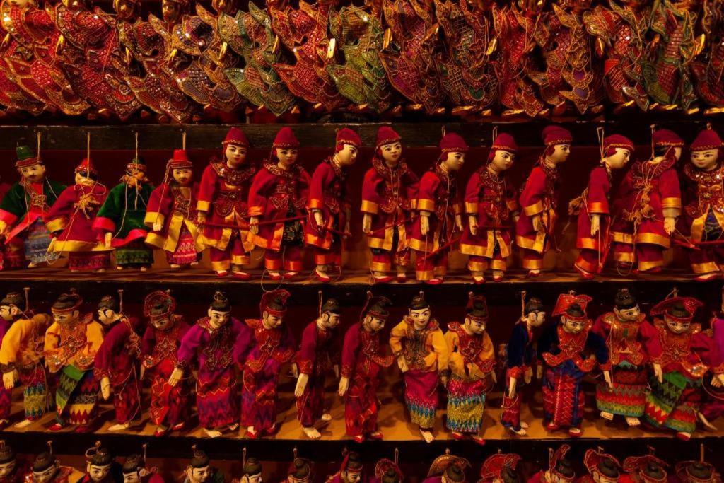 Yadanarpon Dynasty Hotel Mandalay Buitenkant foto