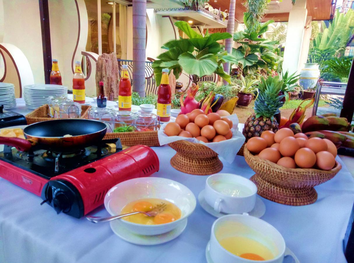 Yadanarpon Dynasty Hotel Mandalay Buitenkant foto