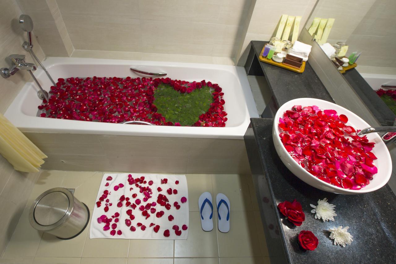 Yadanarpon Dynasty Hotel Mandalay Buitenkant foto